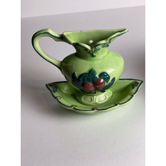 Lipper & Mann pitcher/basin shaped green wall pocket vase - Picture 3 of 8